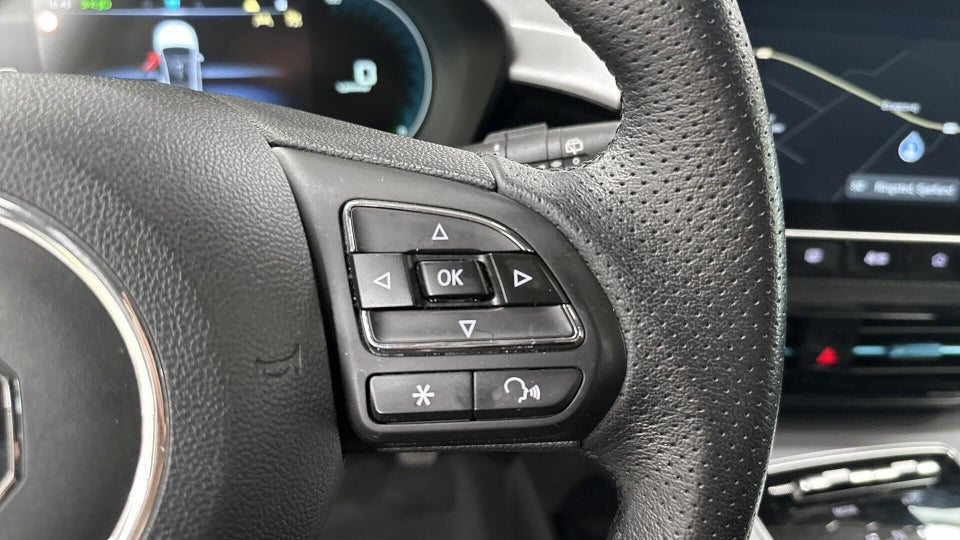 MG MG5 61 Luxury 5d