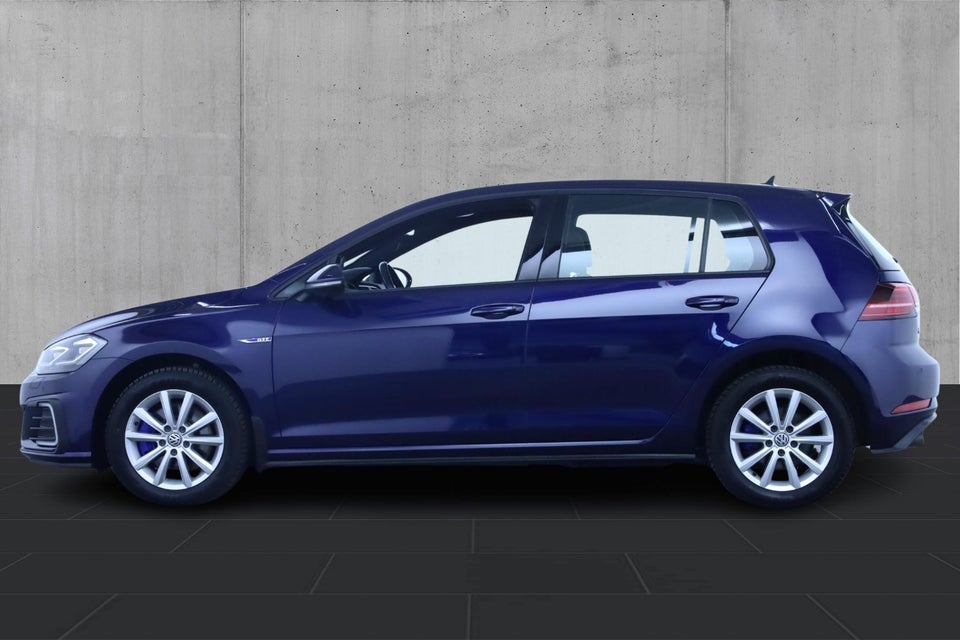 VW Golf VII 1,4 GTE DSG 5d