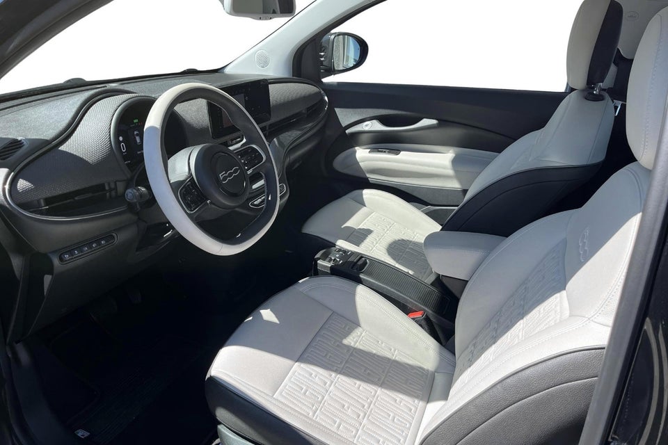 Fiat 500e 42 la Prima by Bocelli 3d
