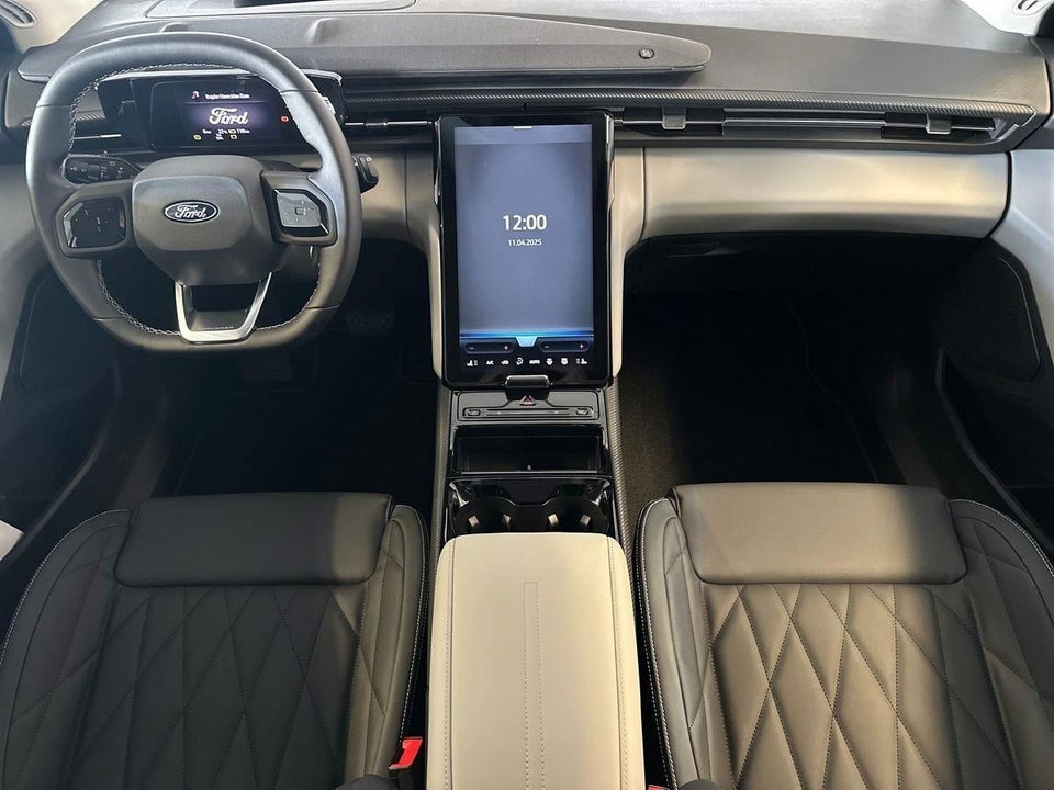 Ford Explorer 82 Premium Extended Range 5d