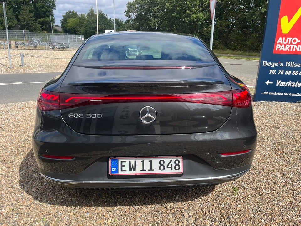 Mercedes EQE300 Electric Art 4d
