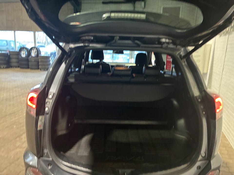 Toyota RAV4 2,5 Hybrid H3+ MDS 4x4 5d