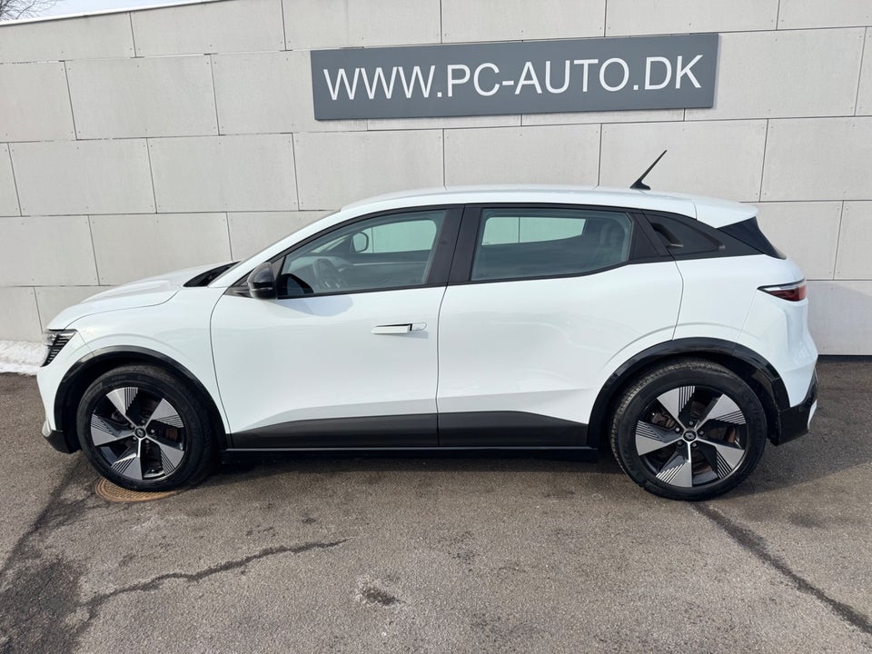 Renault Megane E-Tech 60 Equilibre 5d