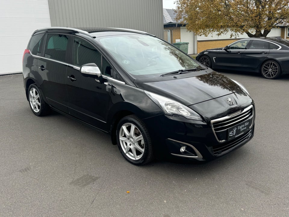 Peugeot 5008 1,6 e-HDi 114 Style ESG 7prs 5d