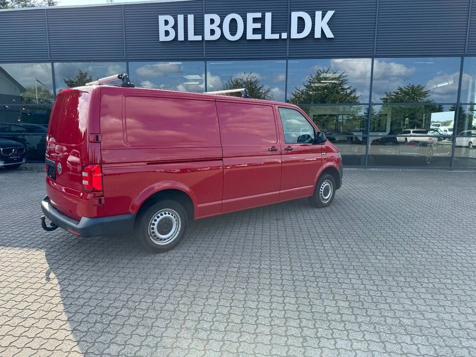 VW Transporter 2,0 TDi 150 Kassevogn DSG lang