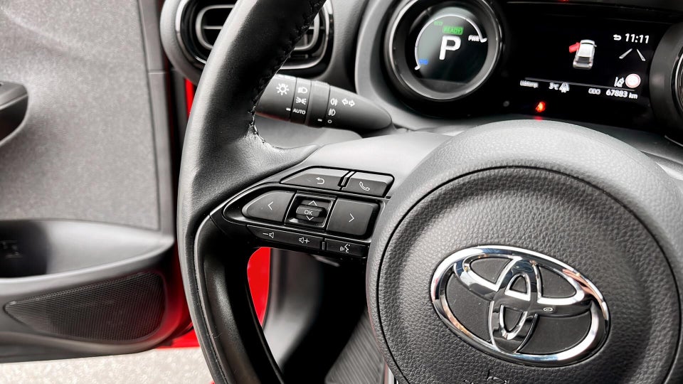 Toyota Yaris 1,5 Hybrid H3 Premier Edition e-CVT 5d