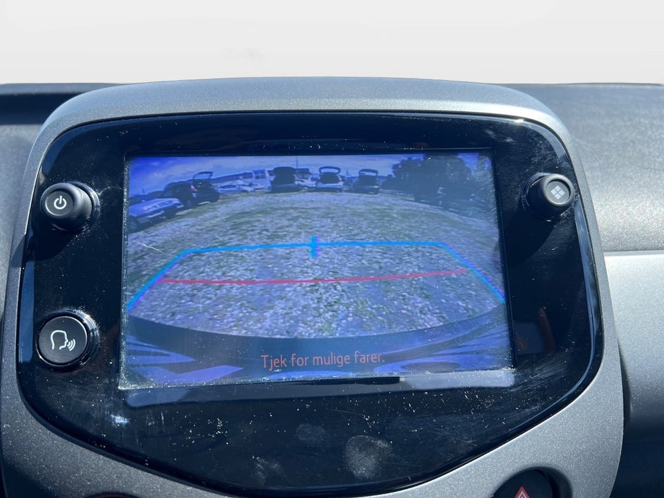 Toyota Aygo 1,0 VVT-i x-press 5d