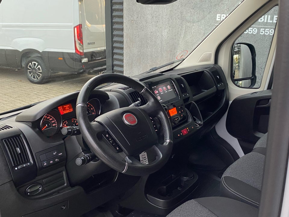 Fiat Ducato 33 2,3 MJT 140 Kassevogn L2H2 Pro+ aut.