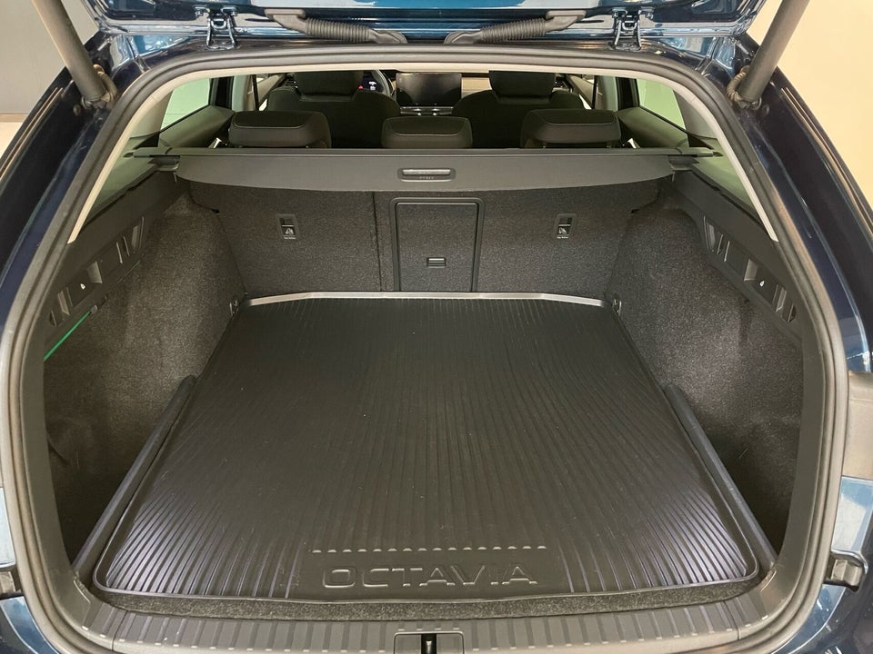 Skoda Octavia 1,4 TSi iV Plus Combi DSG 5d