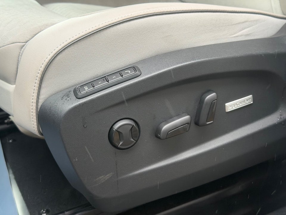 VW ID. Buzz 77 Pro SWB 5d