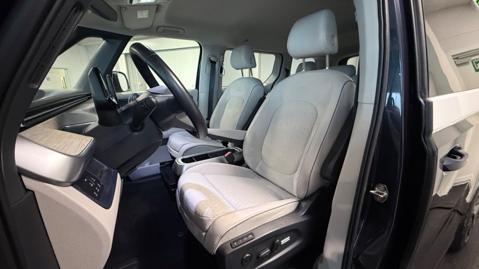 VW ID.Buzz 77 Pro SWB 5d