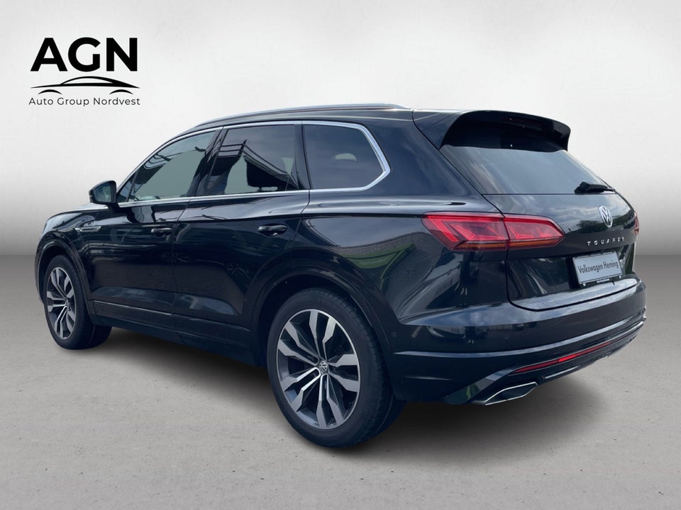 VW Touareg 3,0 TDi 286 R-line aut. 4Motion 5d