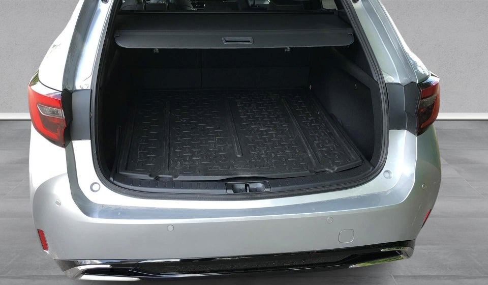 Toyota Corolla 1,8 Hybrid Style Touring Sports e-CVT 5d