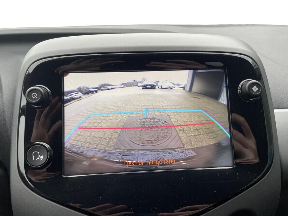 Toyota Aygo 1,0 VVT-i x-press 5d