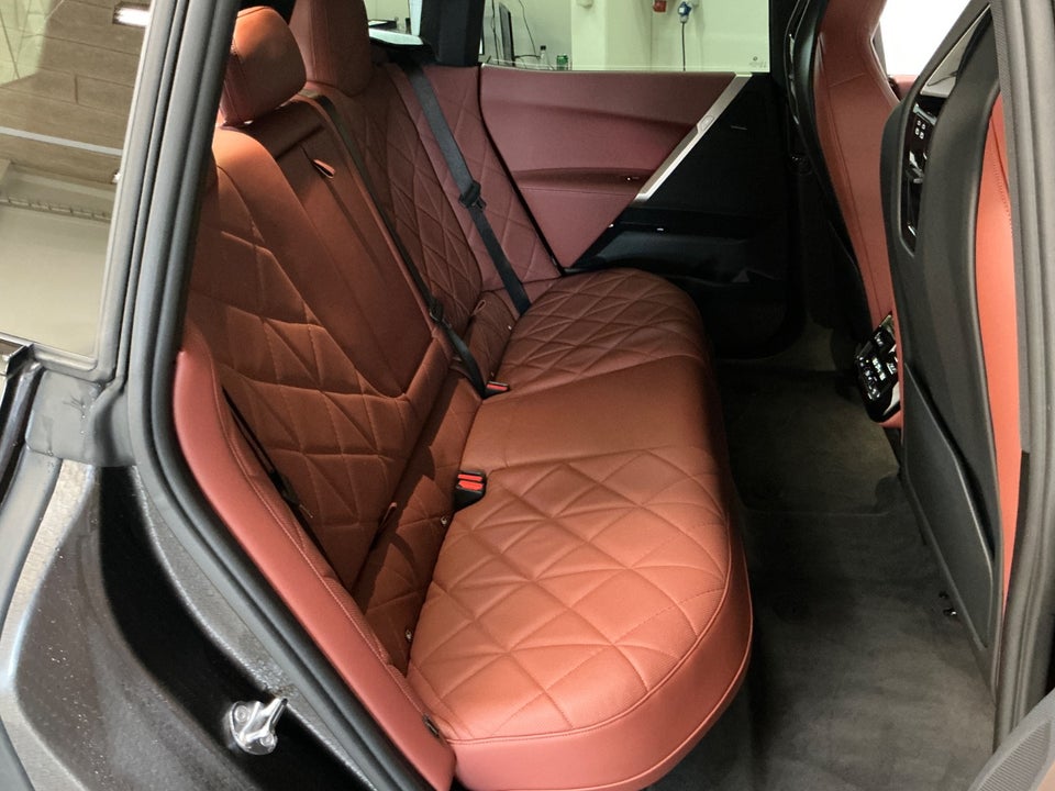 BMW iX xDrive40 Sport 5d