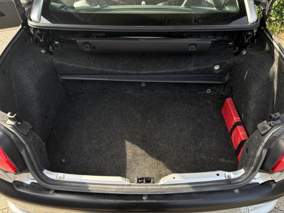 Peugeot 206 2,0 16V CC 2d