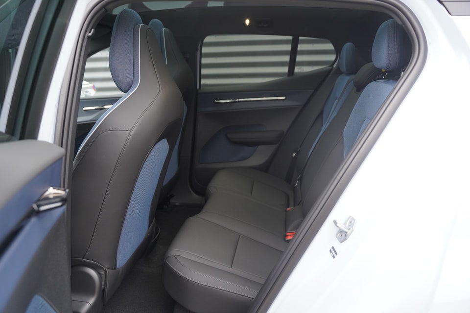 Volvo EX30 Twin Performance Ultra 5d