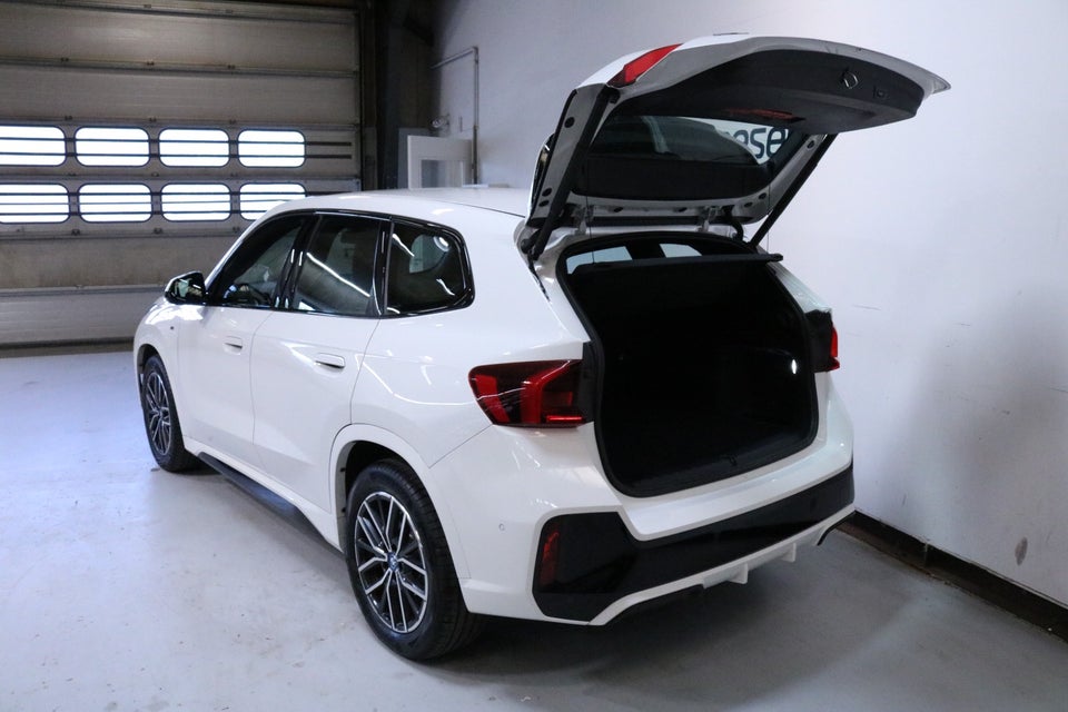 BMW iX1 eDrive20 M-Sport 5d