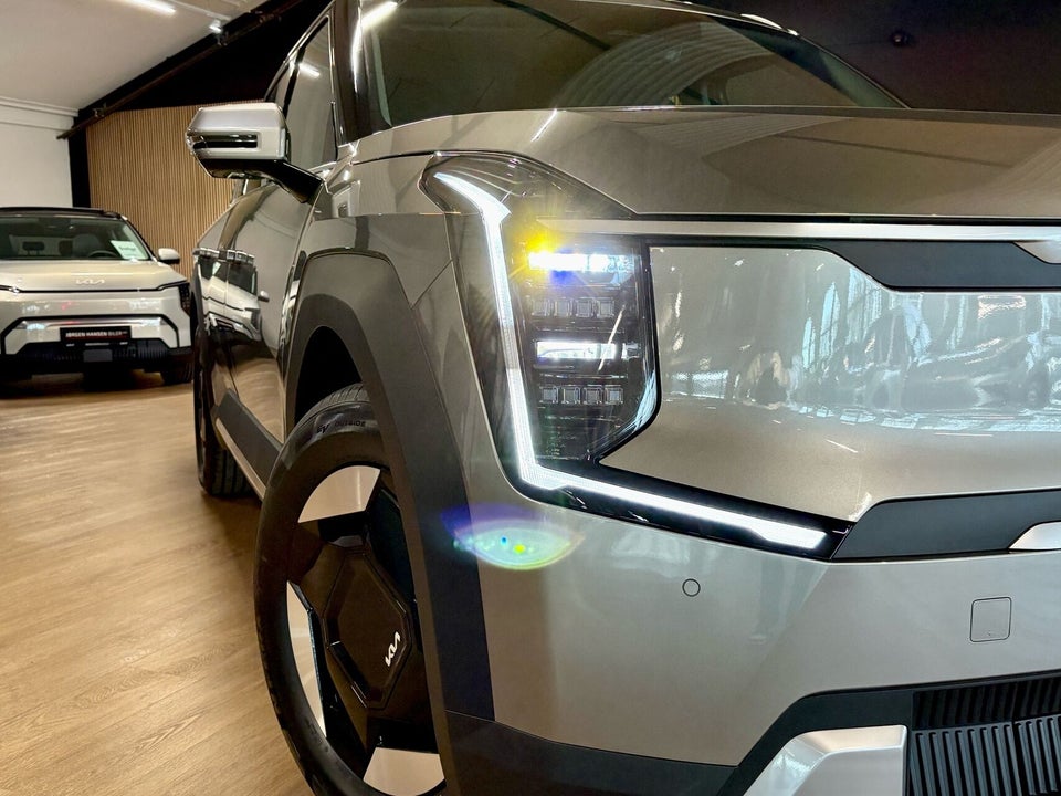 Kia EV9 76 Standard Range Upgrade RWD 7prs 5d