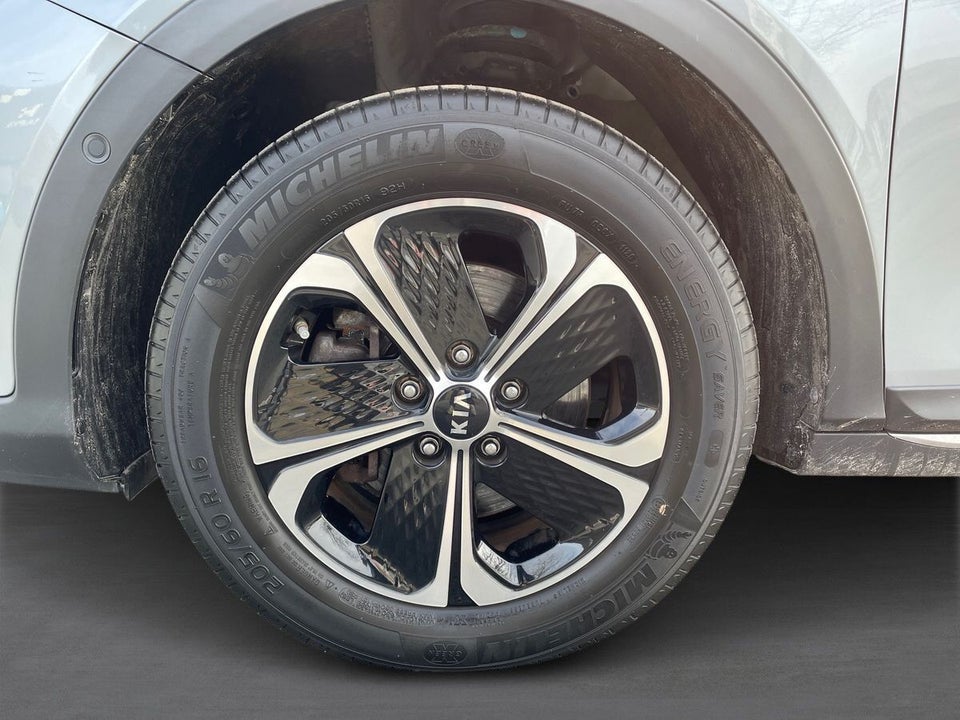 Kia XCeed 1,6 PHEV Upgrade Intro DCT 5d