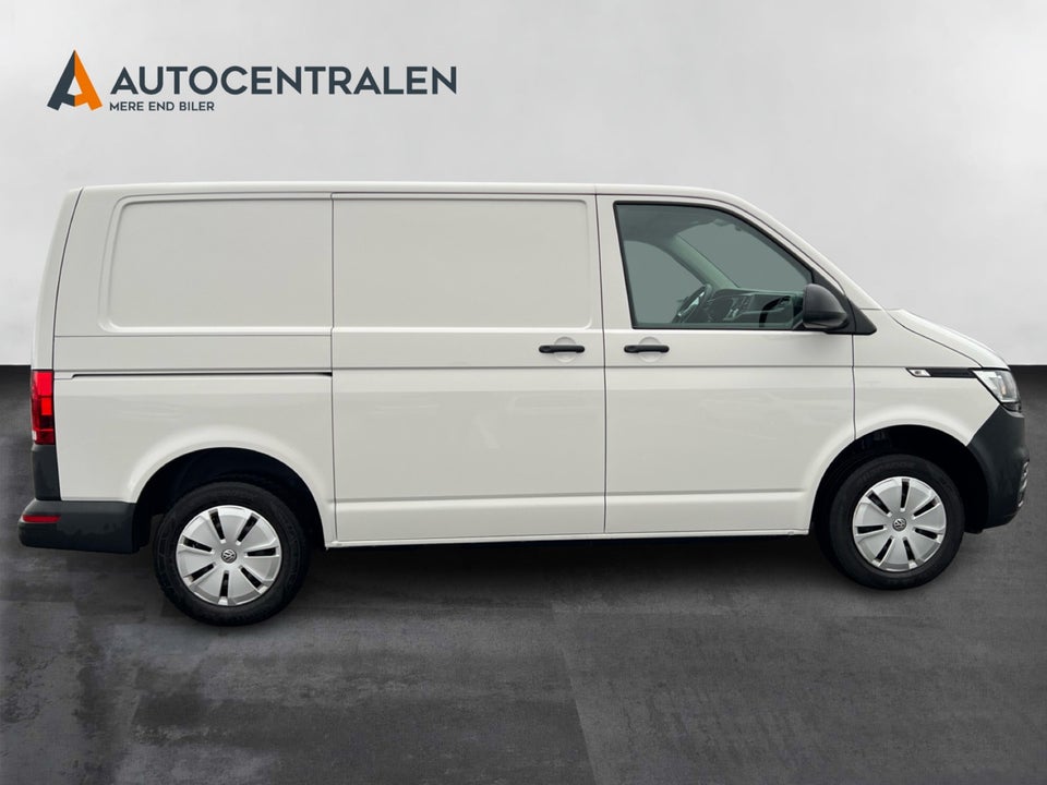 VW Transporter 2,0 TDi 150 Kassevogn DSG kort