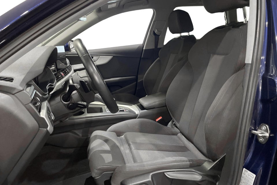 Audi A4 40 TFSi S-line plus Avant S-tr. 5d