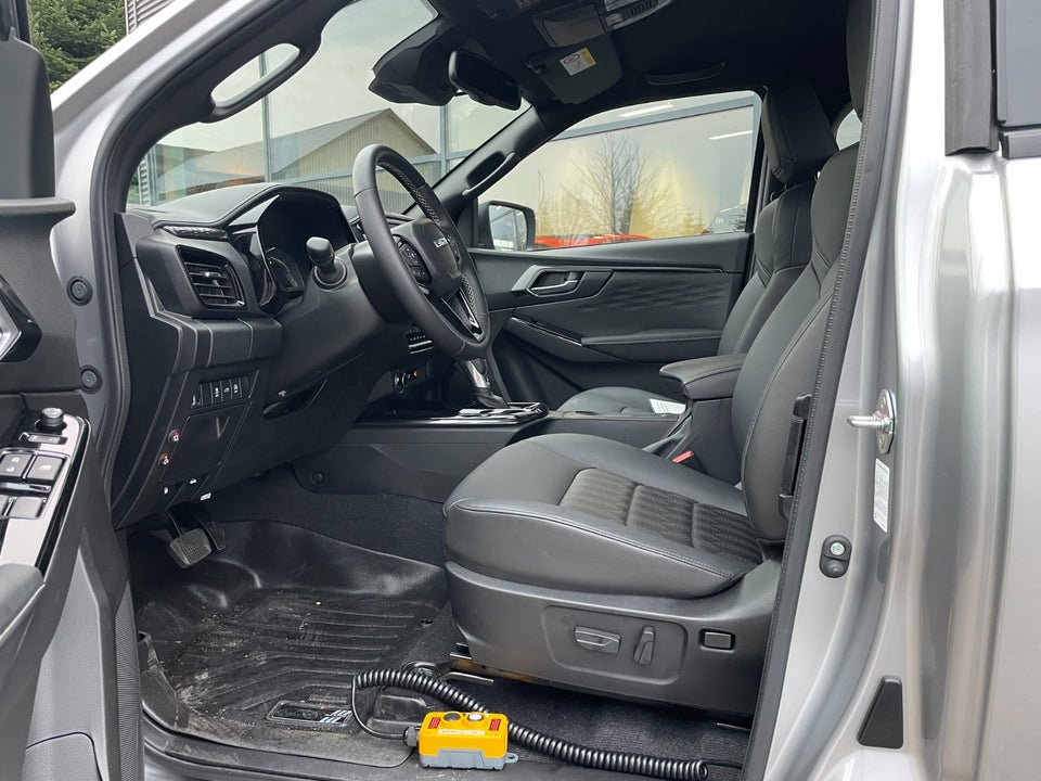 Isuzu D-Max 1,9 TD 163 Ext. Cab Exclusive aut. 4d