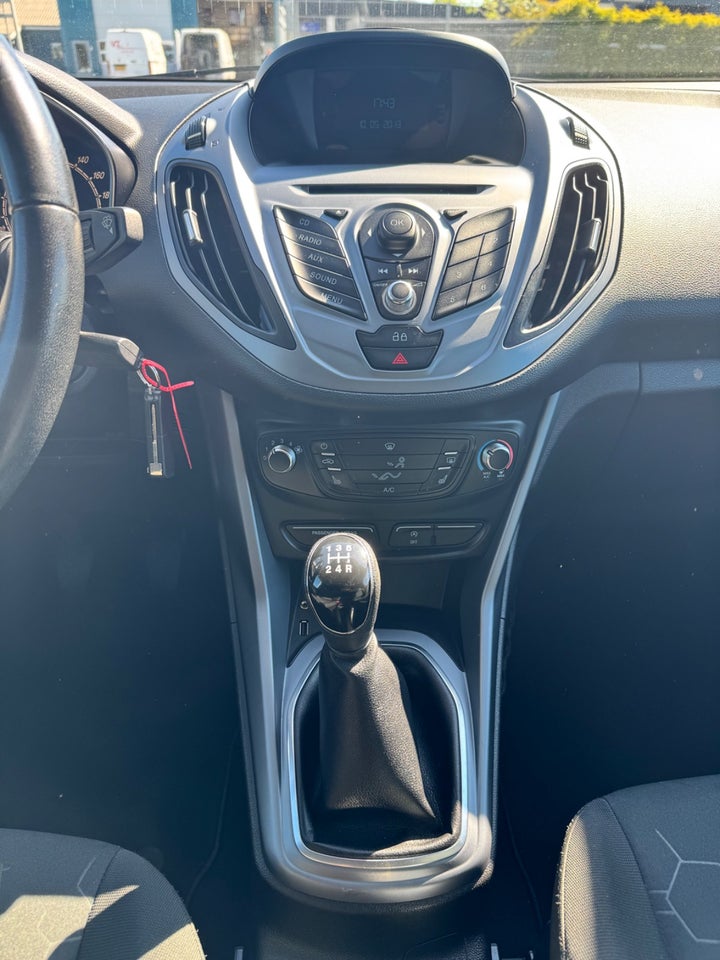 Ford B-MAX 1,0 SCTi 100 Titanium 5d