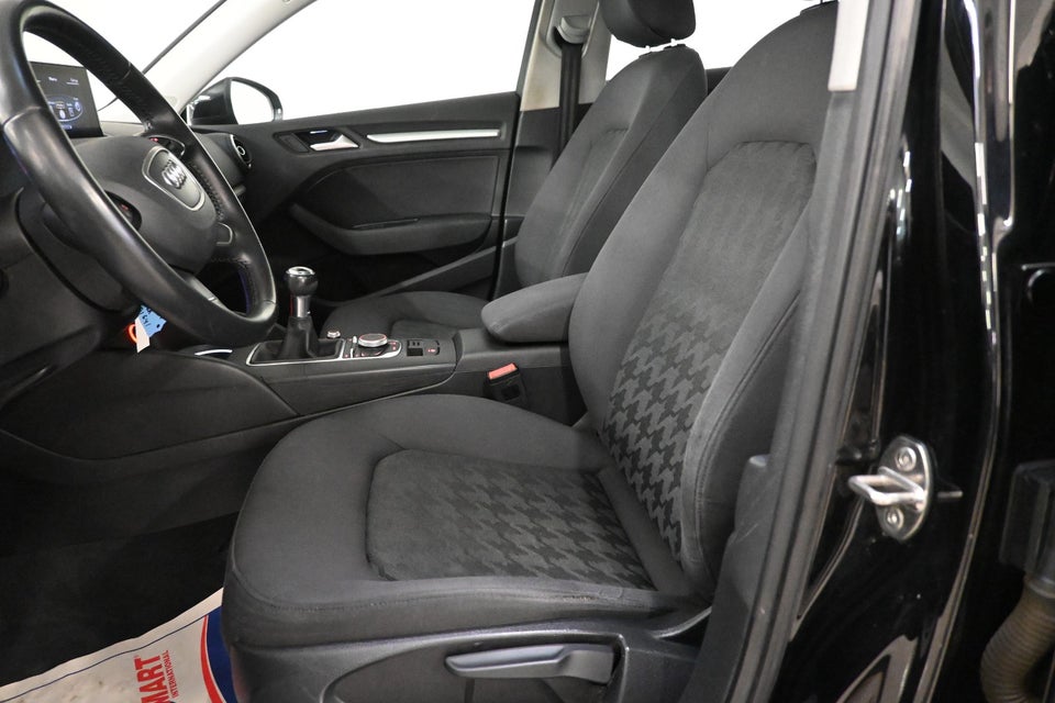 Audi A3 1,4 TFSi 150 Attraction Sportback 5d