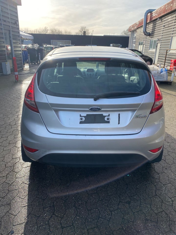 Ford Fiesta 1,4 Trend aut. 5d