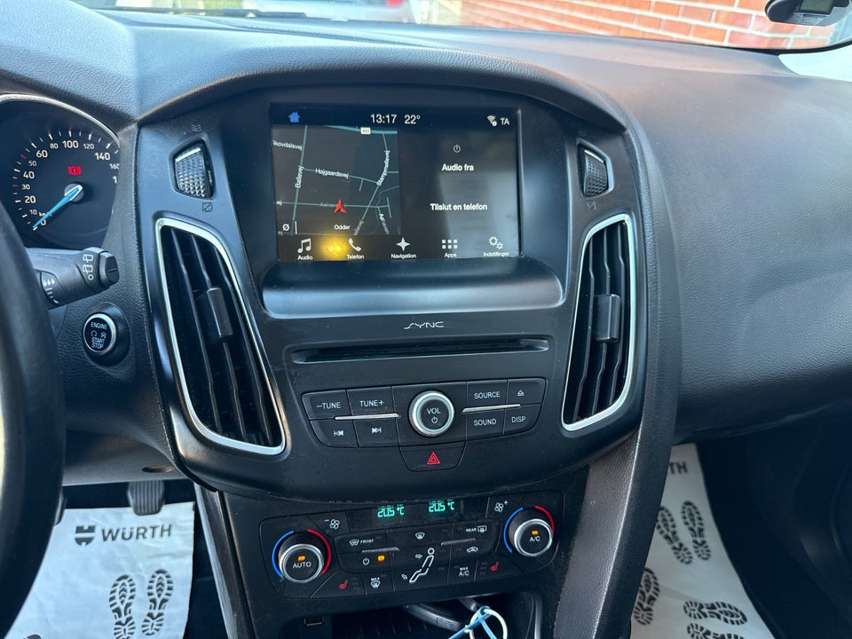 Ford Focus 1,0 EcoBoost Titanium stc. 5d