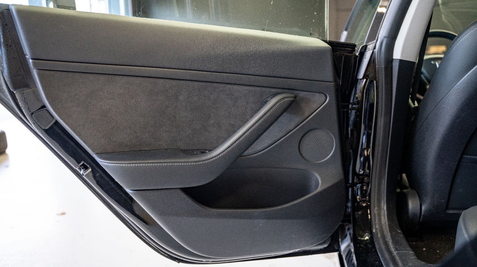 Tesla Model 3 Performance AWD 4d