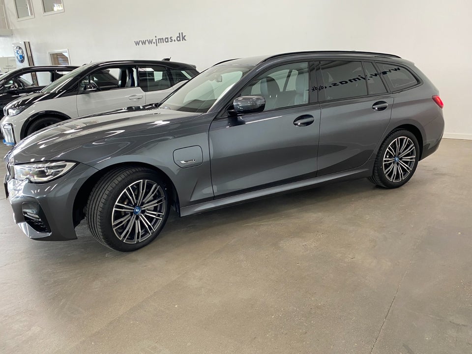 BMW 330e 2,0 Touring M-Sport aut. 5d