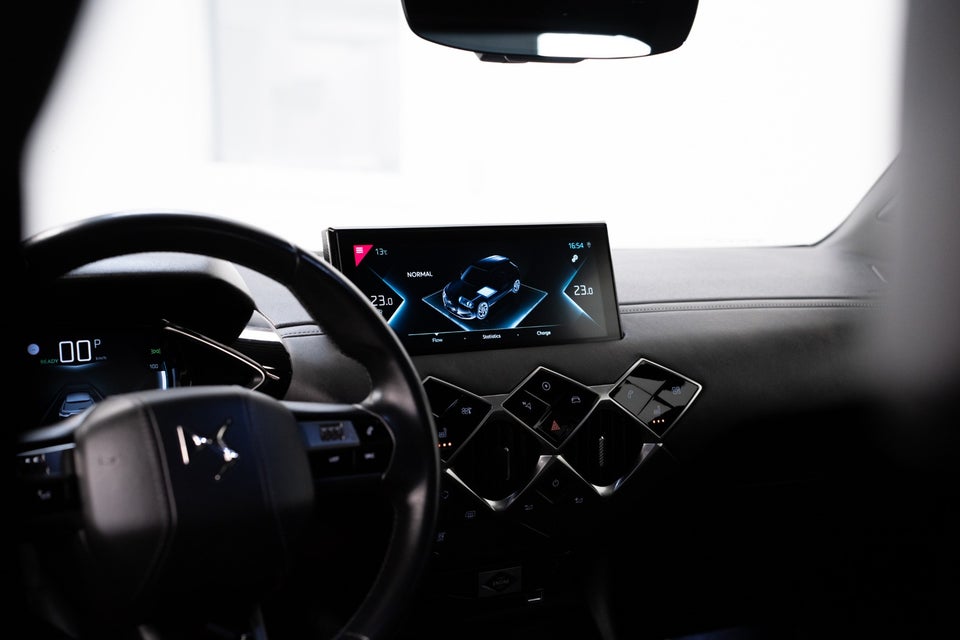 DS DS 3 CrossBack 50 E-Tense Elegance 5d