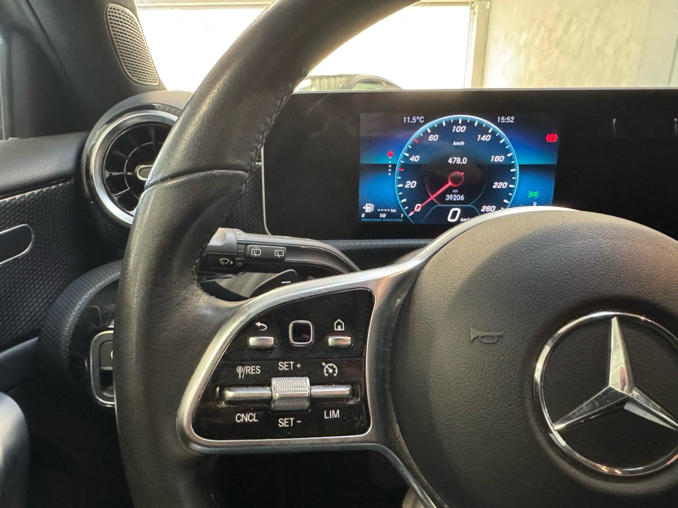 Mercedes A200 1,3 Progressive Line aut. 5d