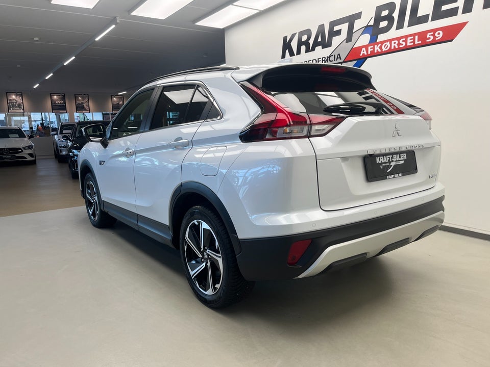 Mitsubishi Eclipse Cross 2,4 PHEV Limited CVT 4WD 5d