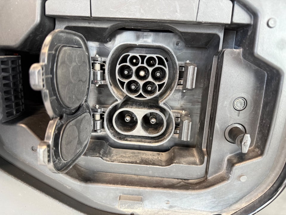 Toyota bZ4X Executive 5d