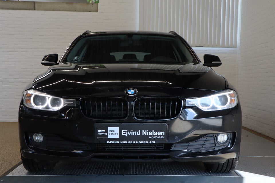 BMW 320d 2,0 Touring aut. 5d