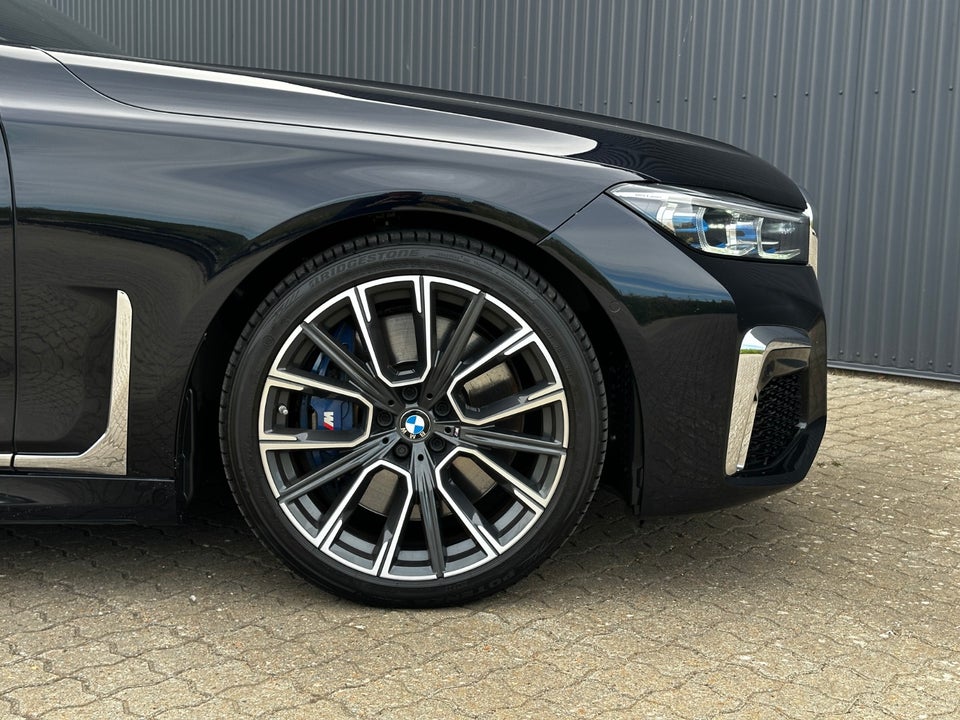 BMW 745Le 3,0 M-Sport aut. 4d