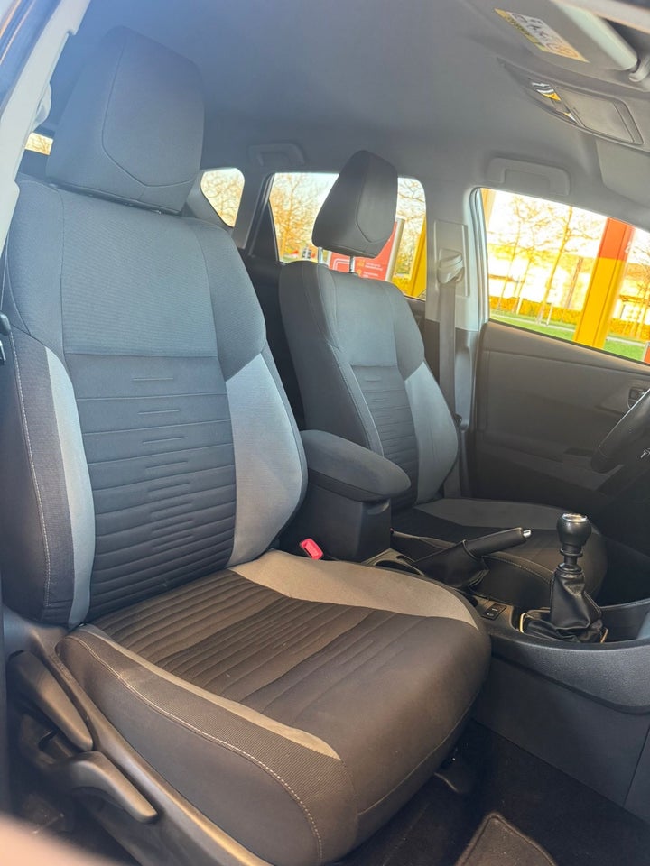 Toyota Auris 1,2 T T2 Comfort 5d