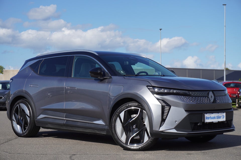 Renault Scenic E-Tech 87 Iconic 5d