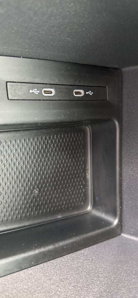 VW Caddy 2,0 TDi 102 Cargo