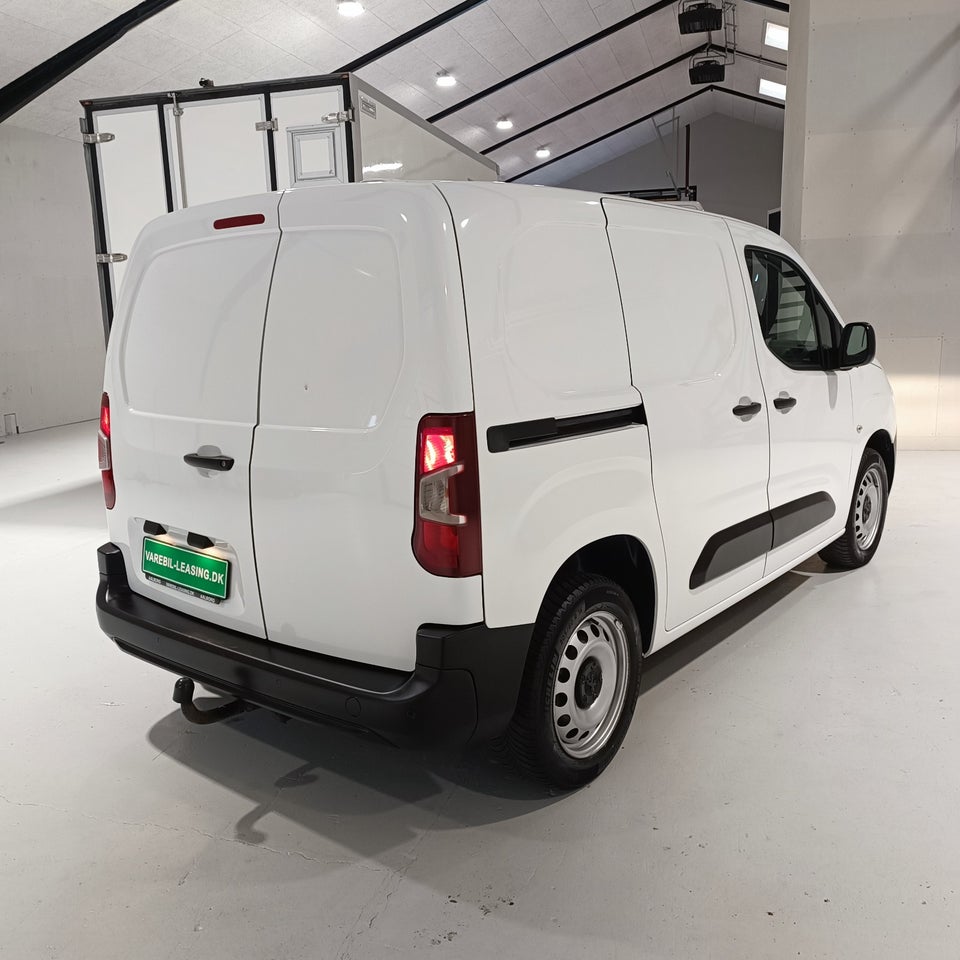 Peugeot Partner 1,5 BlueHDi 130 L1V1 Plus EAT8 Van
