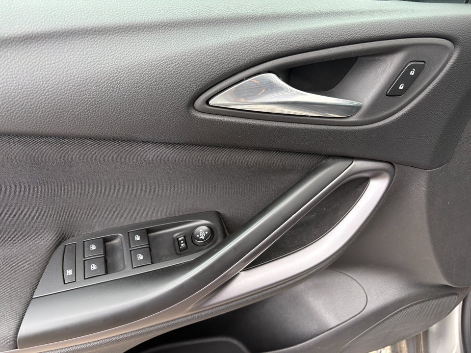 Opel Astra 1,0 T 105 Enjoy Sports Tourer 5d