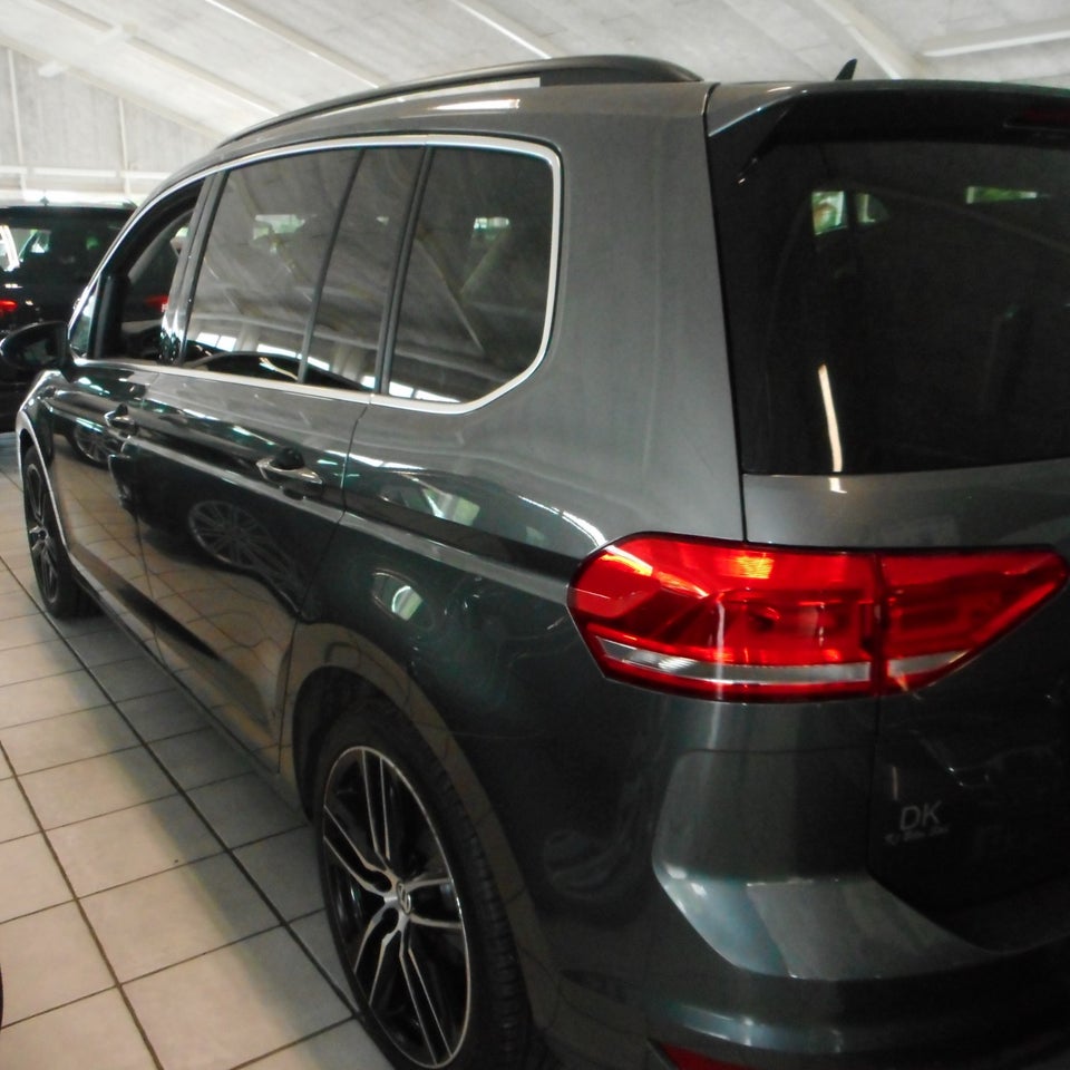 VW Touran 1,6 TDi 115 Comfortline DSG 7prs 5d