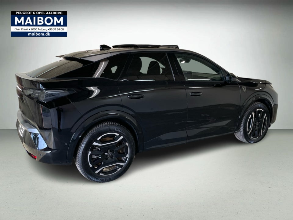 Peugeot e-3008 77 GT Pack 5d