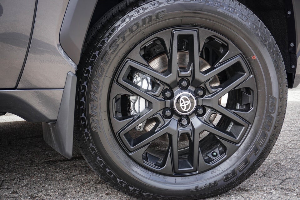 Toyota Tundra 3,4 V6 Hybrid Limited aut. 4d