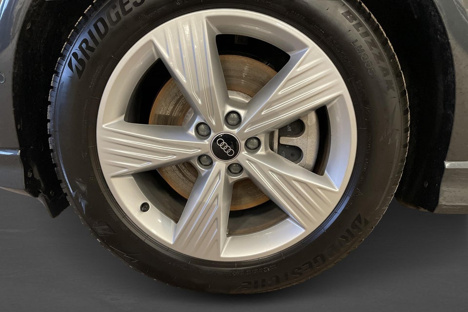 Audi Q4 e-tron 45 Progress 5d