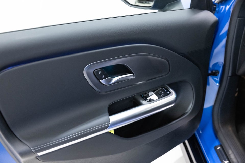 Mercedes CLA250+ EQ Progressive Advance Plus 4d