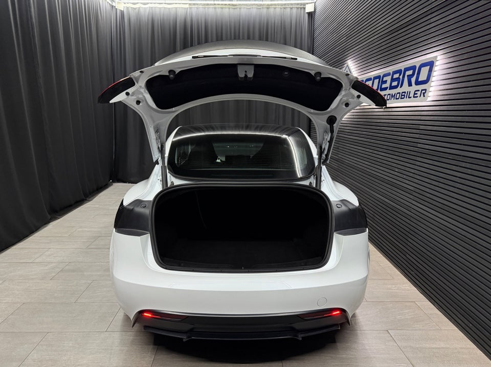 Tesla Model 3 Performance AWD 4d